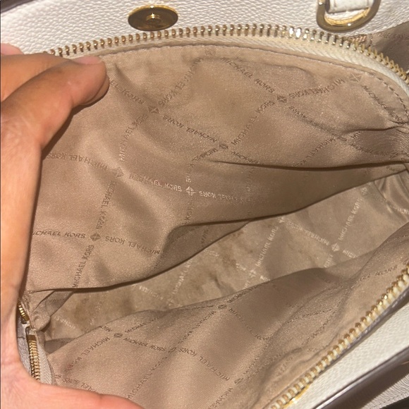 Michael Kors White Satchel - Picture 4 of 16